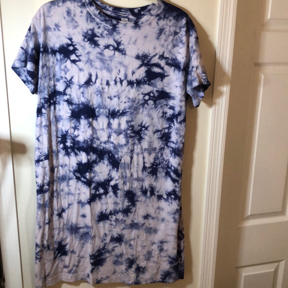 Tie-Dye T-Shirt Dress in Blue and White
